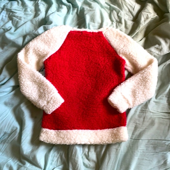 This cozy sweater is perfect for the holidays! - Picture 2 of 3